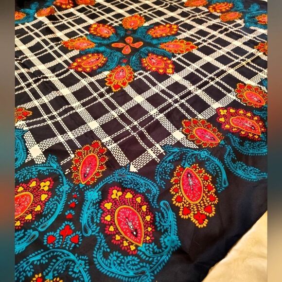 Diane Von Furstenberg XLarge Paisley & 💯 Silk Scarf Plaid Scarf NWT - Picture 13 of 16